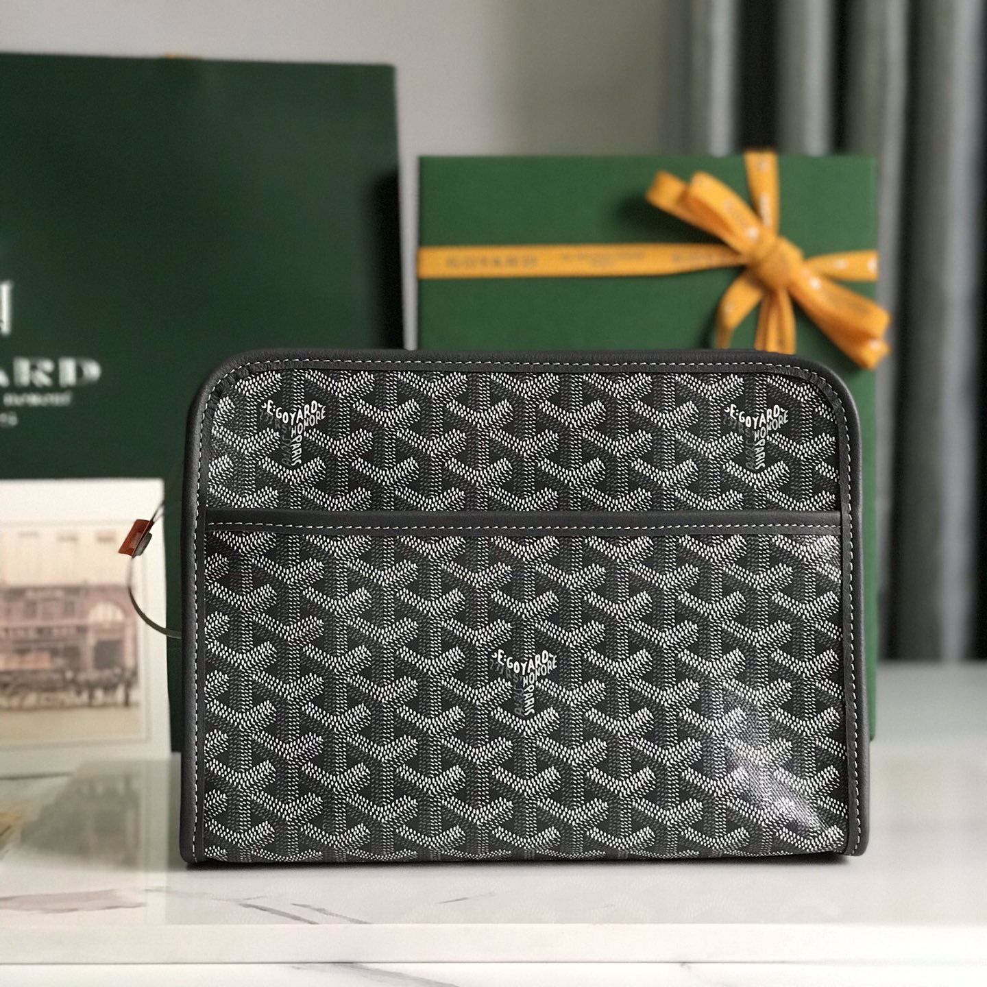 Go*ard cosmetic bags